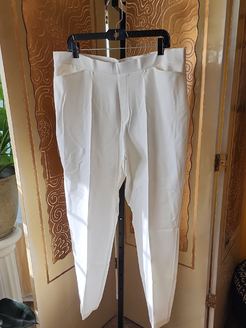 Susan Graver White Tailored Straight-Leg Trousers